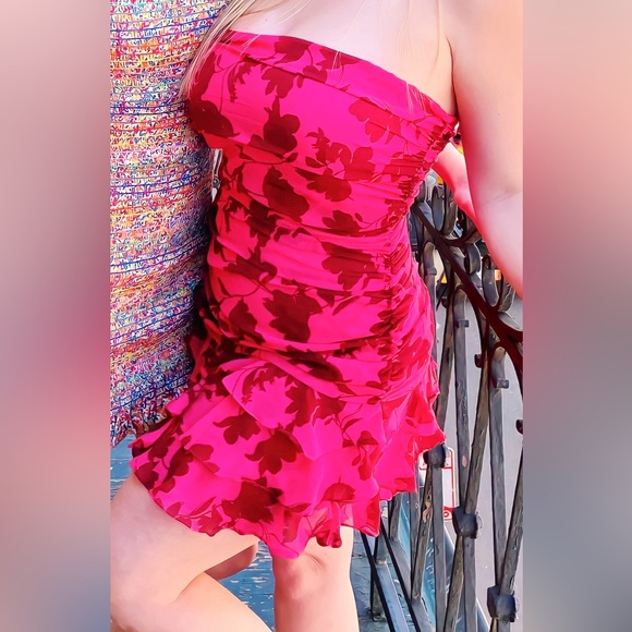 Do+Be pink floral dress! Size small/medium! - Picture 2 of 4